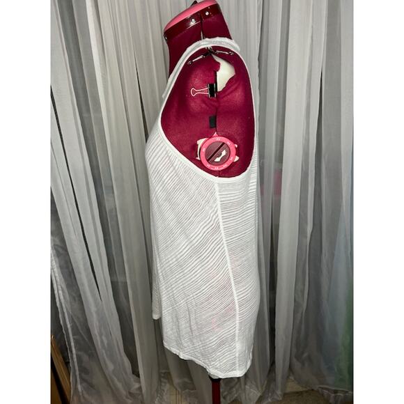 Athleta tank top sheer chevron - Picture 3 of 9